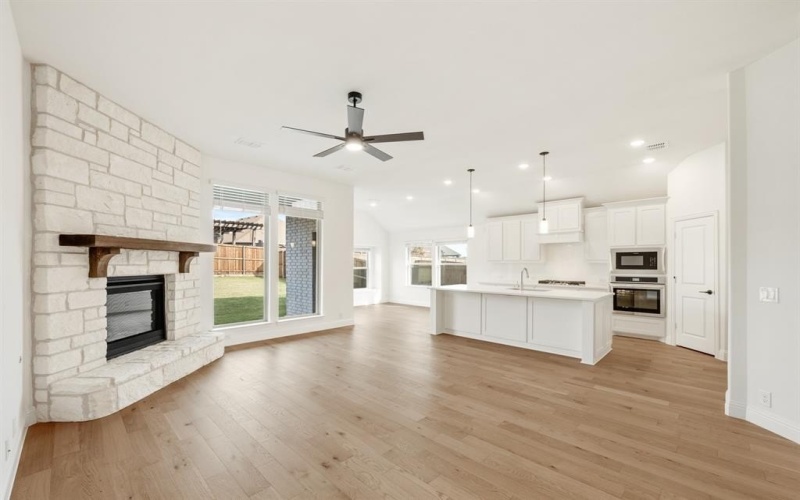 121 Verbena Ridge Drive, Fort Worth, TX 76131, 4 Habitaciones Habitaciones , ,2 BañosBaños,Residential,En Venta,121 Verbena Ridge Drive,20748287