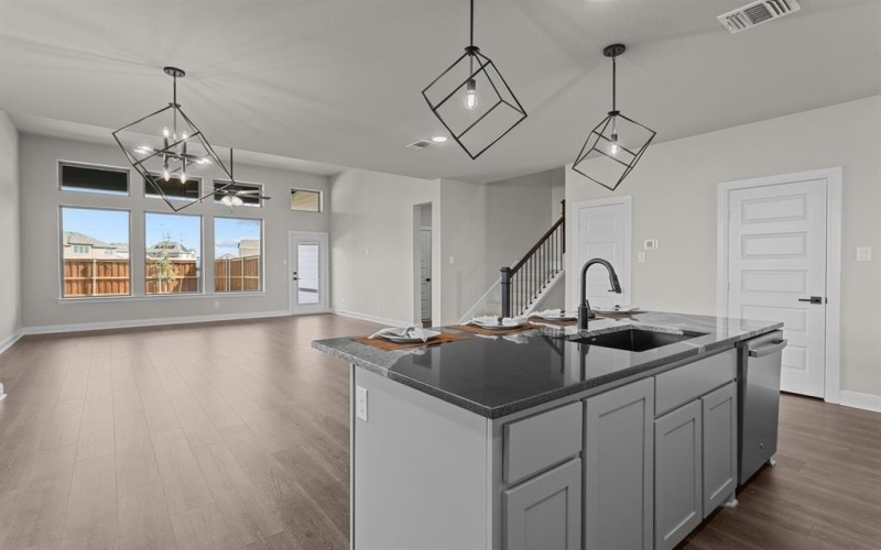 904 Gilbreath Avenue, Crowley, TX 76036, 3 Habitaciones Habitaciones , ,2 BañosBaños,Residential,En Venta,904 Gilbreath Avenue,20748288
