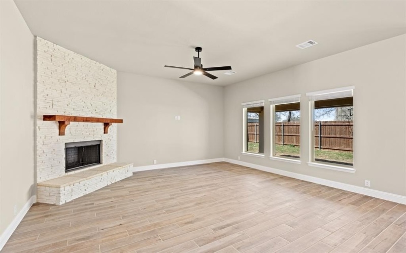 4049 Alpine Street, Midlothian, TX 76065, 3 Bedrooms Bedrooms, ,2 BathroomsBathrooms,Residential,For Sale,4049 Alpine Street,20736506