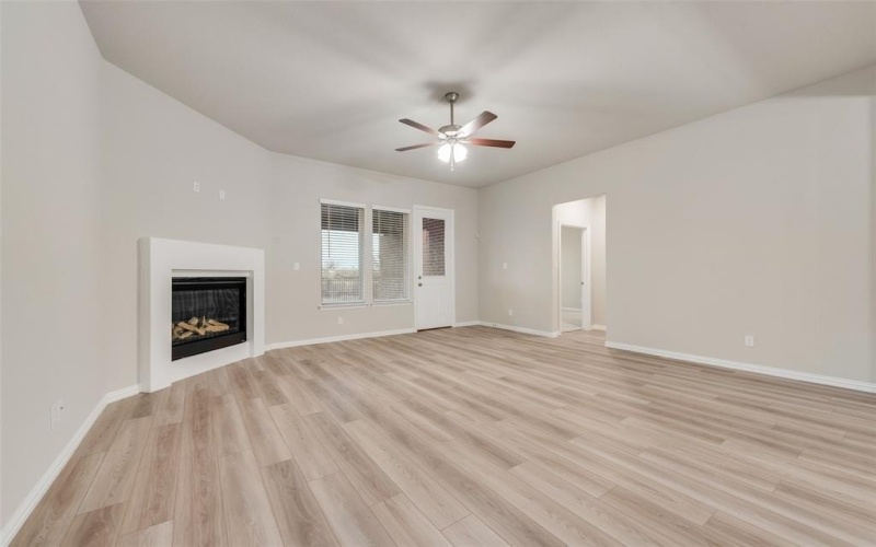 15116 Devonne Drive, Aledo, TX 76008, 3 Bedrooms Bedrooms, ,2 BathroomsBathrooms,Residential,For Sale,15116 Devonne Drive,20737205
