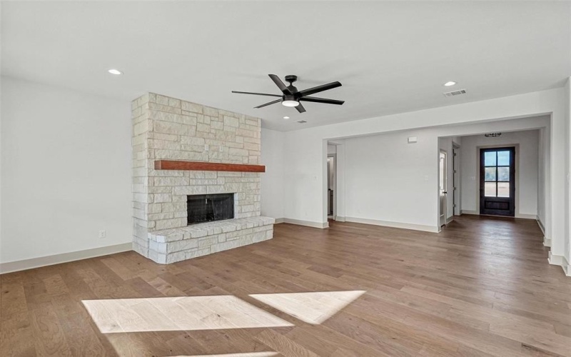 730 Evergreen, Nevada, TX 75173, 4 Bedrooms Bedrooms, ,3 BathroomsBathrooms,Residential,For Sale,730 Evergreen,0,20737257