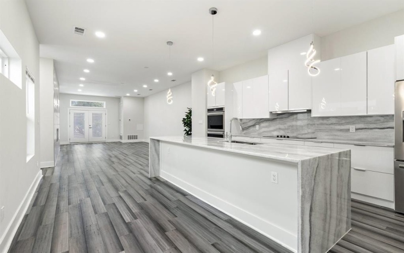 2507 Crossman Avenue, Dallas, TX 75212, 4 Bedrooms Bedrooms, ,5 BathroomsBathrooms,Residential,For Sale,2507 Crossman Avenue,20748677