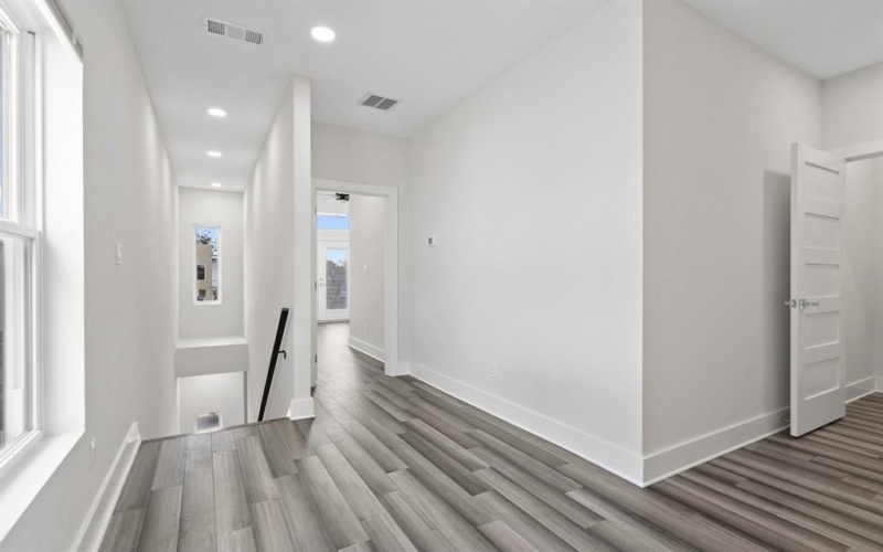2507 Crossman Avenue, Dallas, TX 75212, 4 Bedrooms Bedrooms, ,5 BathroomsBathrooms,Residential,For Sale,2507 Crossman Avenue,20748677