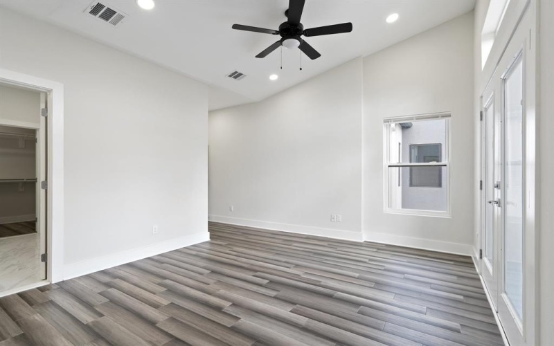 2507 Crossman Avenue, Dallas, TX 75212, 4 Bedrooms Bedrooms, ,5 BathroomsBathrooms,Residential,For Sale,2507 Crossman Avenue,20748677