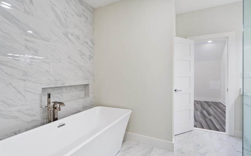 2507 Crossman Avenue, Dallas, TX 75212, 4 Bedrooms Bedrooms, ,5 BathroomsBathrooms,Residential,For Sale,2507 Crossman Avenue,20748677