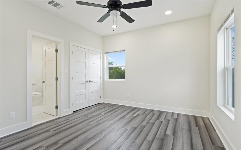 2507 Crossman Avenue, Dallas, TX 75212, 4 Bedrooms Bedrooms, ,5 BathroomsBathrooms,Residential,For Sale,2507 Crossman Avenue,20748677