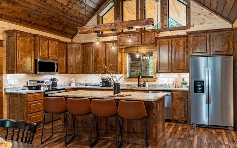 772 Hickory Post Road, Broken Bow, OK 74728, 2 Bedrooms Bedrooms, ,2 BathroomsBathrooms,Residential,For Sale,772 Hickory Post Road,20737724