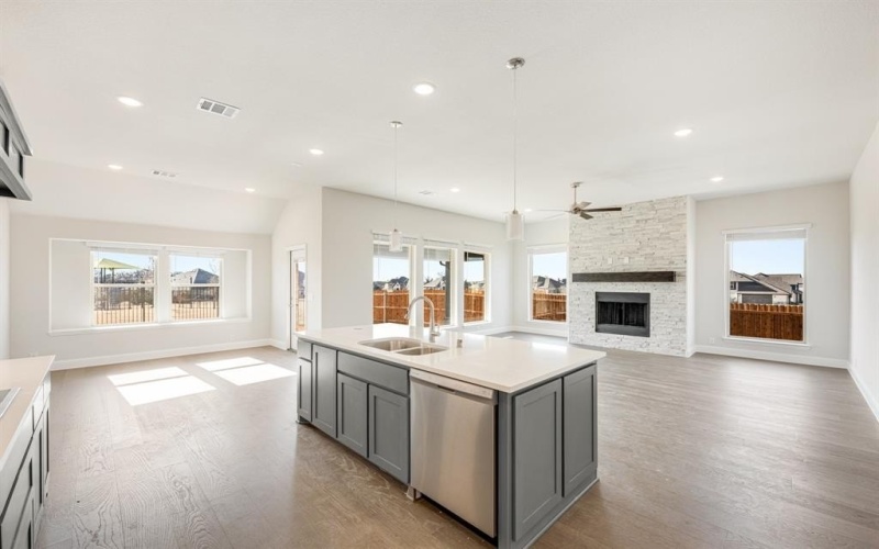 5402 Rowlan Row, Midlothian, TX 76065, 4 Bedrooms Bedrooms, ,3 BathroomsBathrooms,Residential,For Sale,5402 Rowlan Row,20749067