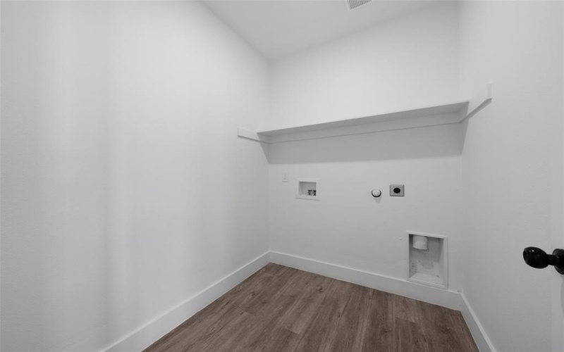 307 W Beckham Street, Sulphur Springs, TX 75482, 3 Habitaciones Habitaciones , ,2 BañosBaños,Residential,En Venta,307 W Beckham Street,20738109