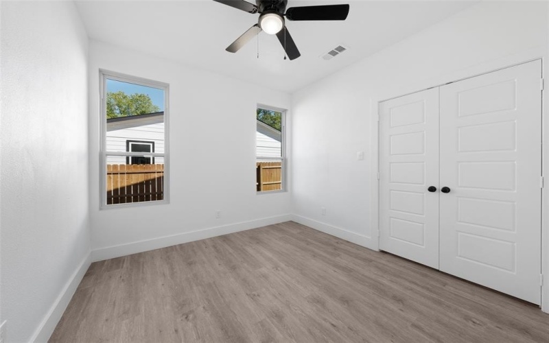 307 W Beckham Street, Sulphur Springs, TX 75482, 3 Habitaciones Habitaciones , ,2 BañosBaños,Residential,En Venta,307 W Beckham Street,20738109