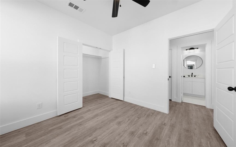 307 W Beckham Street, Sulphur Springs, TX 75482, 3 Habitaciones Habitaciones , ,2 BañosBaños,Residential,En Venta,307 W Beckham Street,20738109
