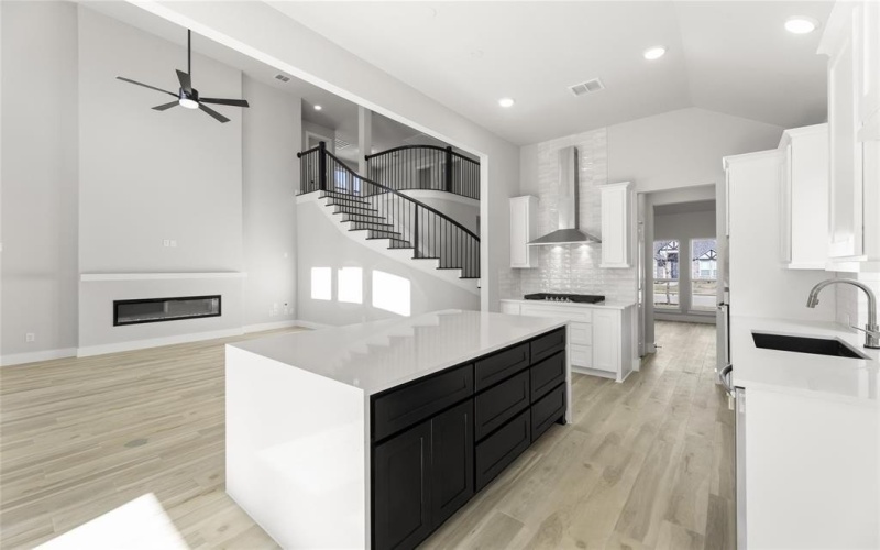 625 Willowmore Drive, Little Elm, TX 75036, 4 Habitaciones Habitaciones , ,3 BañosBaños,Residential,En Venta,625 Willowmore Drive,20738206