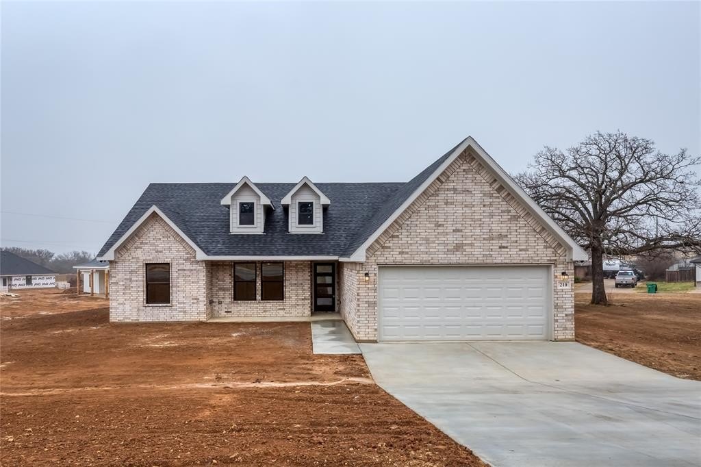 210 Prairie Street, Jacksboro, TX 76458, 3 Habitaciones Habitaciones , ,2 BañosBaños,Residential,En Venta,210 Prairie Street,20738231