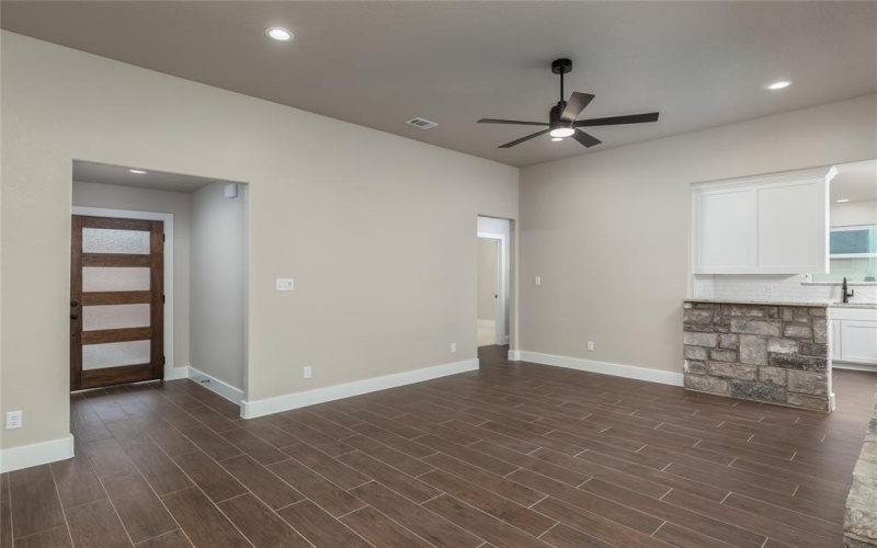 210 Prairie Street, Jacksboro, TX 76458, 3 Habitaciones Habitaciones , ,2 BañosBaños,Residential,En Venta,210 Prairie Street,20738231