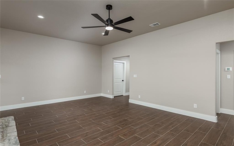 210 Prairie Street, Jacksboro, TX 76458, 3 Habitaciones Habitaciones , ,2 BañosBaños,Residential,En Venta,210 Prairie Street,20738231