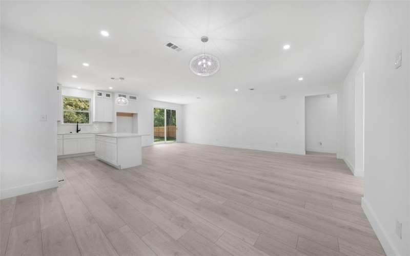612 Lamar Street, Sulphur Springs, TX 75482, 3 Bedrooms Bedrooms, ,2 BathroomsBathrooms,Residential,For Sale,612 Lamar Street,20738572