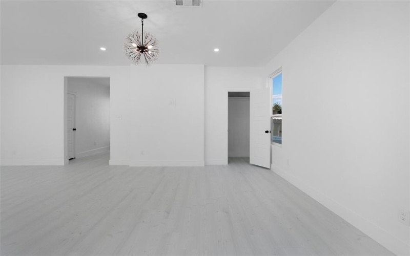 309 W Beckham Street W, Sulphur Springs, TX 75482, 3 Bedrooms Bedrooms, ,2 BathroomsBathrooms,Residential,For Sale,309 W Beckham Street W,20738636