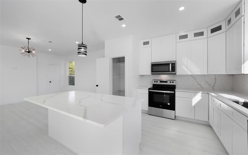 309 W Beckham Street W, Sulphur Springs, TX 75482, 3 Bedrooms Bedrooms, ,2 BathroomsBathrooms,Residential,For Sale,309 W Beckham Street W,20738636