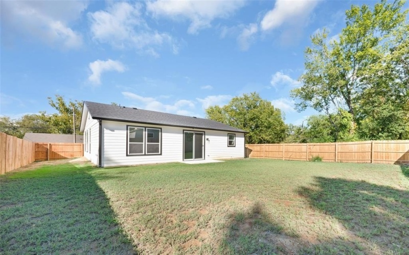 309 W Beckham Street W, Sulphur Springs, TX 75482, 3 Bedrooms Bedrooms, ,2 BathroomsBathrooms,Residential,For Sale,309 W Beckham Street W,20738636