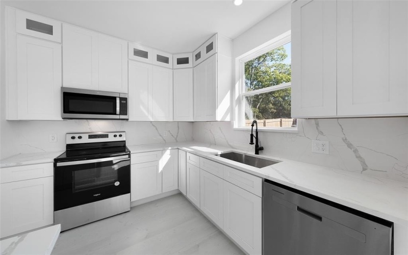 309 W Beckham Street W, Sulphur Springs, TX 75482, 3 Bedrooms Bedrooms, ,2 BathroomsBathrooms,Residential,For Sale,309 W Beckham Street W,20738636