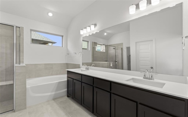 733 Lemmon Lane, Forney, TX 75126, 4 Habitaciones Habitaciones , ,3 BañosBaños,Residential,En Venta,733 Lemmon Lane,20738694