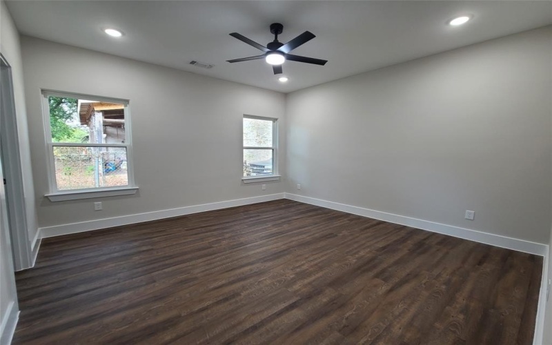 1710 W Parnell, Denison, TX 75020, 3 Habitaciones Habitaciones , ,2 BañosBaños,Residential,En Venta,1710 W Parnell,20749975
