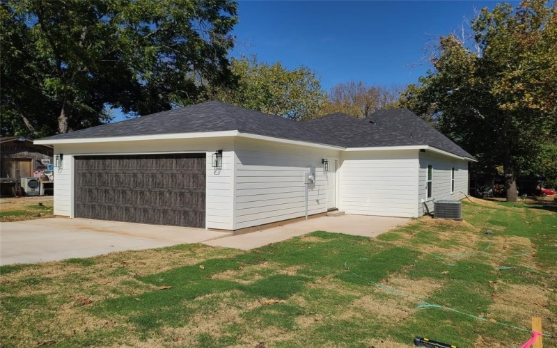 1710 W Parnell, Denison, TX 75020, 3 Habitaciones Habitaciones , ,2 BañosBaños,Residential,En Venta,1710 W Parnell,20749975