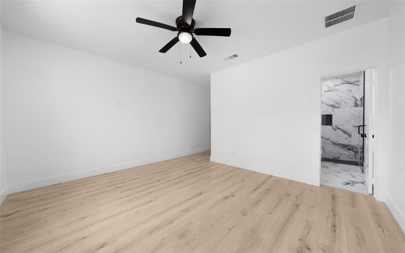 1006 Jackson Street N, Sulphur Springs, TX 75482, 3 Habitaciones Habitaciones , ,2 BañosBaños,Residential,En Venta,1006 Jackson Street N,20739714