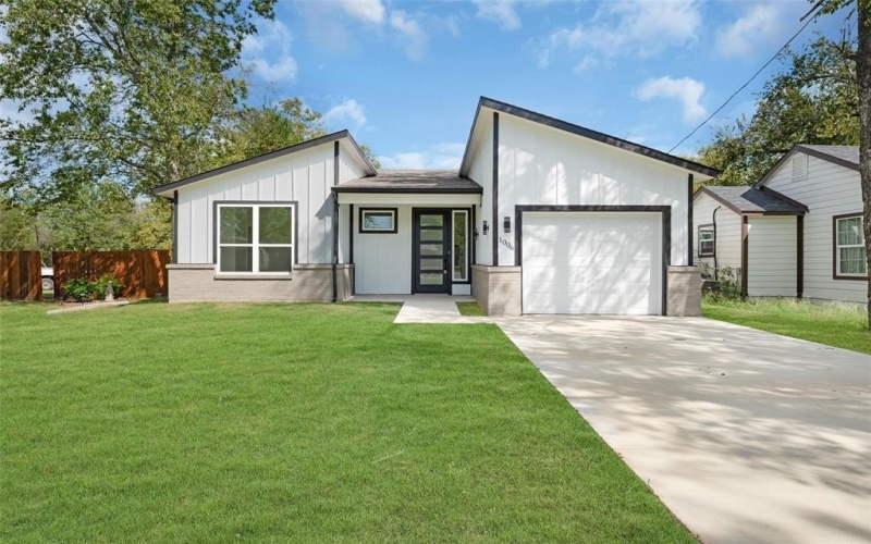 1006 Jackson Street N, Sulphur Springs, TX 75482, 3 Habitaciones Habitaciones , ,2 BañosBaños,Residential,En Venta,1006 Jackson Street N,20739714