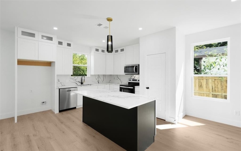 1006 Jackson Street N, Sulphur Springs, TX 75482, 3 Habitaciones Habitaciones , ,2 BañosBaños,Residential,En Venta,1006 Jackson Street N,20739714