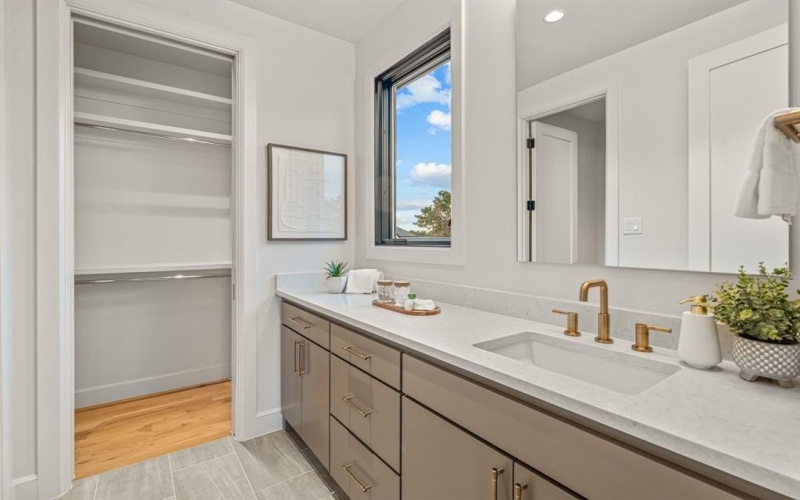 310 Shady Oaks Drive, Southlake, TX 76092, 6 Habitaciones Habitaciones , ,9 BañosBaños,Residential,En Venta,310 Shady Oaks Drive,20740283