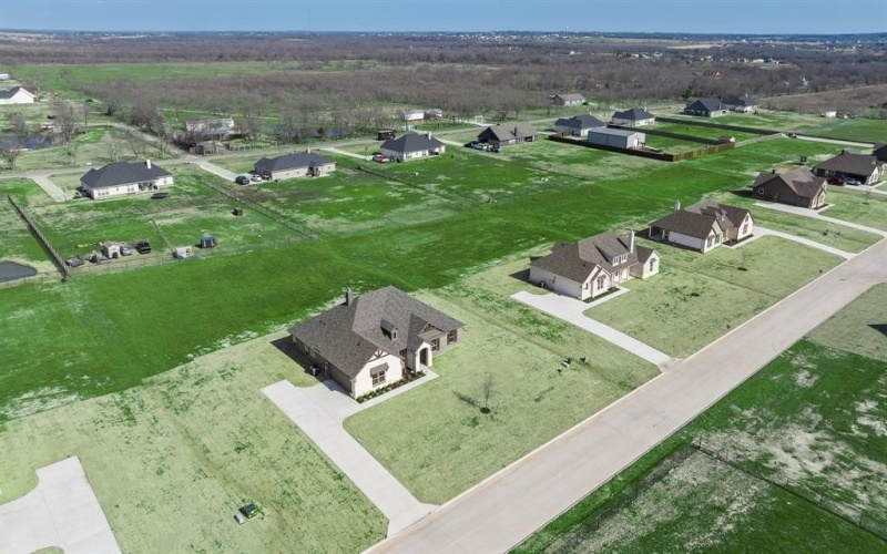 2609 Witness Tree Road, Oak Ridge, TX 75161, 4 Bedrooms Bedrooms, ,2 BathroomsBathrooms,Residential,For Sale,2609 Witness Tree Road,20740511