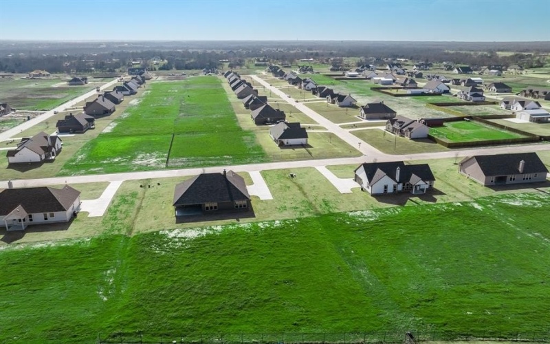 2609 Witness Tree Road, Oak Ridge, TX 75161, 4 Bedrooms Bedrooms, ,2 BathroomsBathrooms,Residential,For Sale,2609 Witness Tree Road,20740511