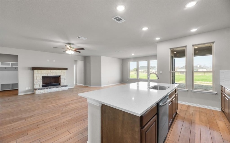 2609 Witness Tree Road, Oak Ridge, TX 75161, 4 Bedrooms Bedrooms, ,2 BathroomsBathrooms,Residential,For Sale,2609 Witness Tree Road,20740511