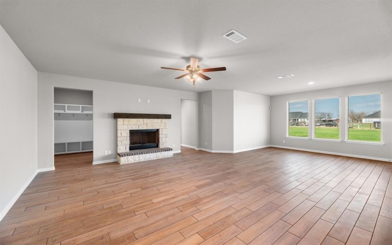 2609 Witness Tree Road, Oak Ridge, TX 75161, 4 Bedrooms Bedrooms, ,2 BathroomsBathrooms,Residential,For Sale,2609 Witness Tree Road,20740511