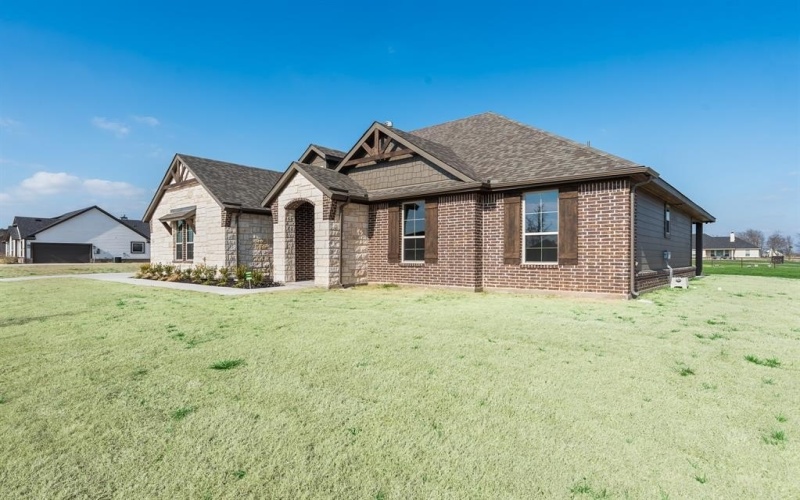 2609 Witness Tree Road, Oak Ridge, TX 75161, 4 Bedrooms Bedrooms, ,2 BathroomsBathrooms,Residential,For Sale,2609 Witness Tree Road,20740511