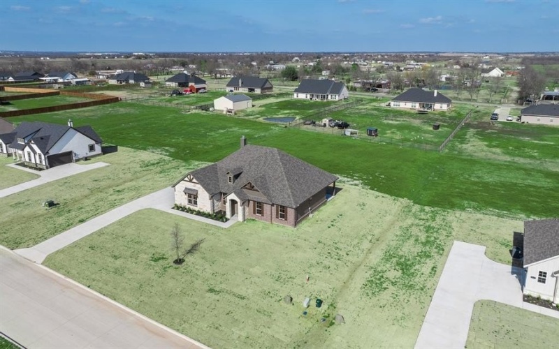 2609 Witness Tree Road, Oak Ridge, TX 75161, 4 Bedrooms Bedrooms, ,2 BathroomsBathrooms,Residential,For Sale,2609 Witness Tree Road,20740511