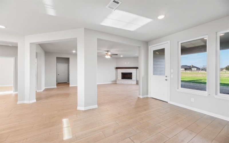 2605 Witness Tree Road, Oak Ridge, TX 75161, 3 Bedrooms Bedrooms, ,2 BathroomsBathrooms,Residential,For Sale,2605 Witness Tree Road,20740526