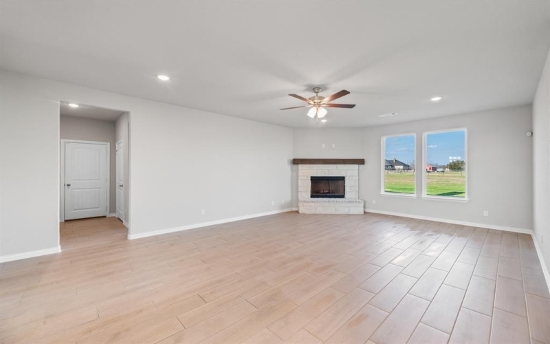 2605 Witness Tree Road, Oak Ridge, TX 75161, 3 Bedrooms Bedrooms, ,2 BathroomsBathrooms,Residential,For Sale,2605 Witness Tree Road,20740526