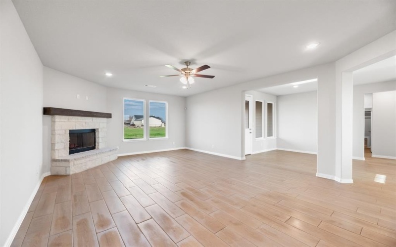2605 Witness Tree Road, Oak Ridge, TX 75161, 3 Bedrooms Bedrooms, ,2 BathroomsBathrooms,Residential,For Sale,2605 Witness Tree Road,20740526