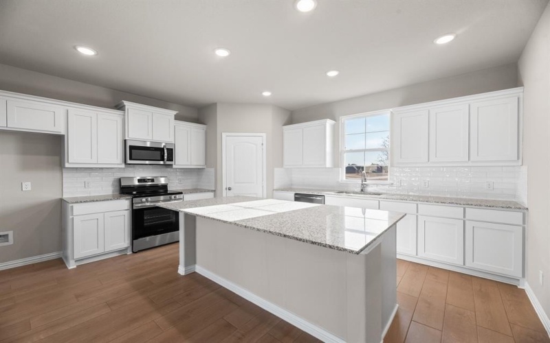 2605 Witness Tree Road, Oak Ridge, TX 75161, 3 Bedrooms Bedrooms, ,2 BathroomsBathrooms,Residential,For Sale,2605 Witness Tree Road,20740526