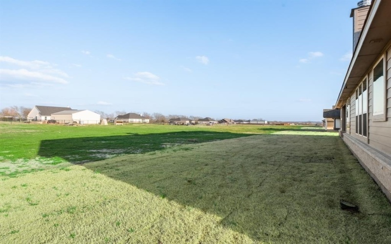 2605 Witness Tree Road, Oak Ridge, TX 75161, 3 Bedrooms Bedrooms, ,2 BathroomsBathrooms,Residential,For Sale,2605 Witness Tree Road,20740526