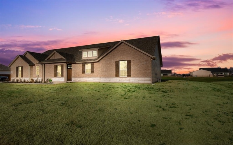 2605 Witness Tree Road, Oak Ridge, TX 75161, 3 Bedrooms Bedrooms, ,2 BathroomsBathrooms,Residential,For Sale,2605 Witness Tree Road,20740526