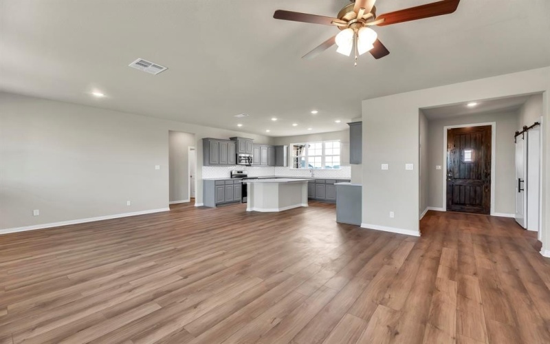 2615 Witness Tree Road, Oak Ridge, TX 75161, 3 Bedrooms Bedrooms, ,2 BathroomsBathrooms,Residential,For Sale,2615 Witness Tree Road,20740538
