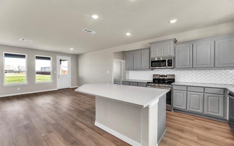 2615 Witness Tree Road, Oak Ridge, TX 75161, 3 Bedrooms Bedrooms, ,2 BathroomsBathrooms,Residential,For Sale,2615 Witness Tree Road,20740538