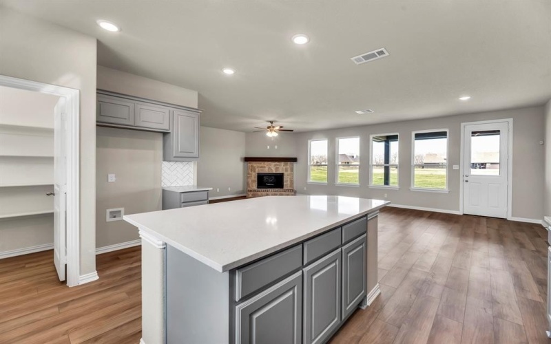 2615 Witness Tree Road, Oak Ridge, TX 75161, 3 Bedrooms Bedrooms, ,2 BathroomsBathrooms,Residential,For Sale,2615 Witness Tree Road,20740538