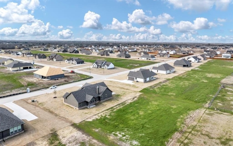 2615 Witness Tree Road, Oak Ridge, TX 75161, 3 Bedrooms Bedrooms, ,2 BathroomsBathrooms,Residential,For Sale,2615 Witness Tree Road,20740538