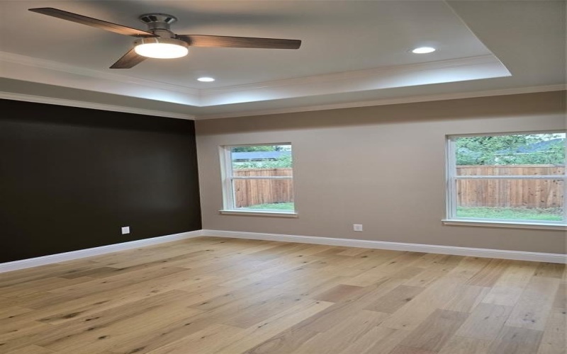 1008 S Preston Street, Ennis, TX 75119, 3 Habitaciones Habitaciones , ,2 BañosBaños,Residential,En Venta,1008 S Preston Street,20740599