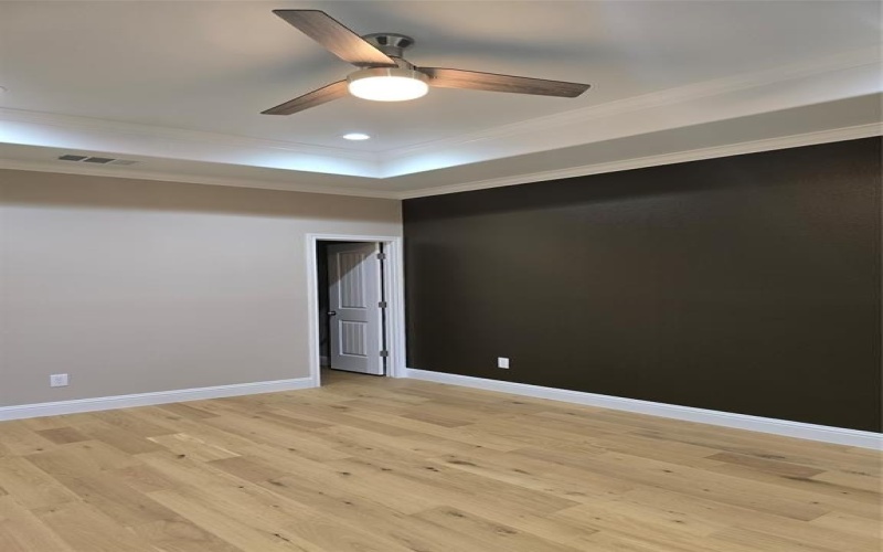 1008 S Preston Street, Ennis, TX 75119, 3 Habitaciones Habitaciones , ,2 BañosBaños,Residential,En Venta,1008 S Preston Street,20740599