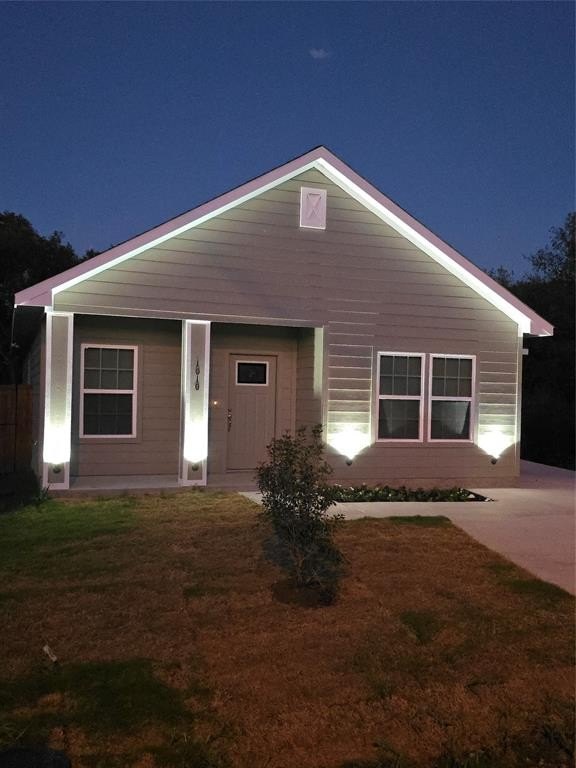 1010 S Preston Street, Ennis, TX 75119, 3 Habitaciones Habitaciones , ,2 BañosBaños,Residential,En Venta,1010 S Preston Street,20740604